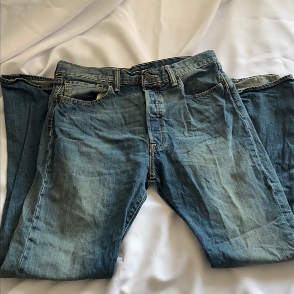 Two pair of Levi jeans